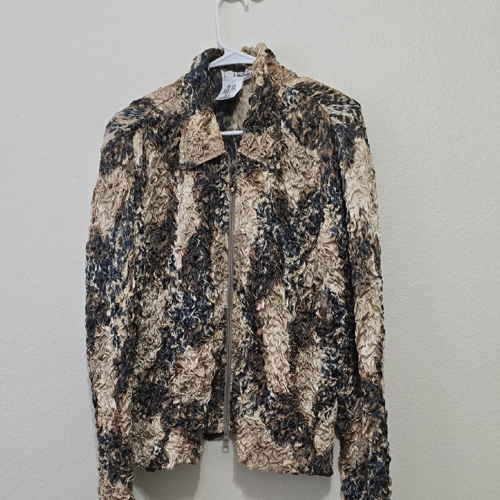 Joseph Ribkoff Textured Teddy Jacket in Cream and Black 16